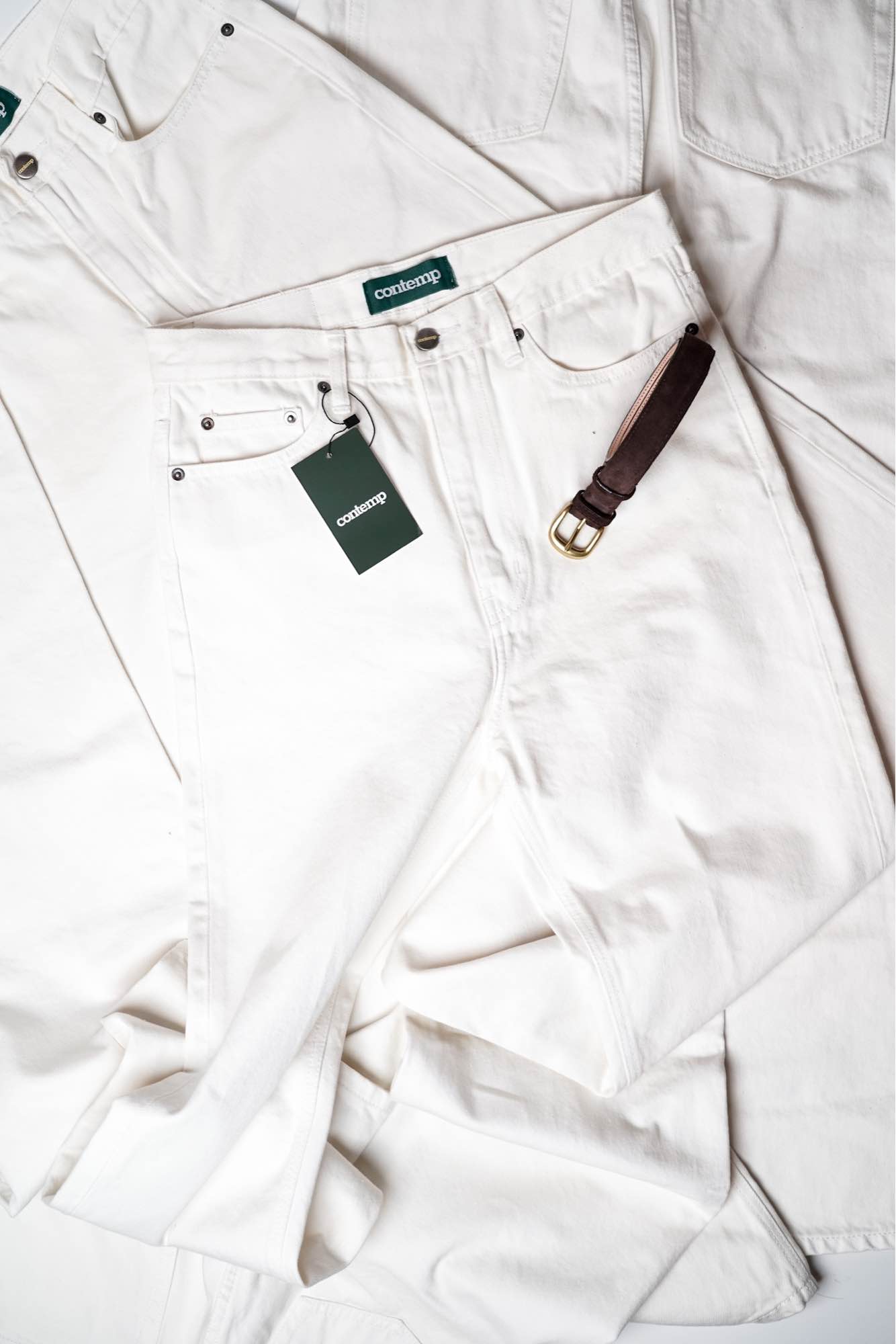 Contemp High-Rise Denim White (Stone Wash) กางเกงยีนส์เอวสูง สีขาว